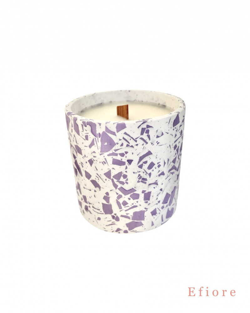 Vonná sójová svíčka ve fialové mozaikové dóze z umělého kamene