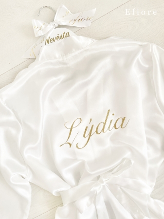 Saténový bílý župan s glitrovým nápisem