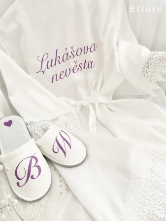 Luxusní bílý saténový župan pro nevěstu s krajkou 