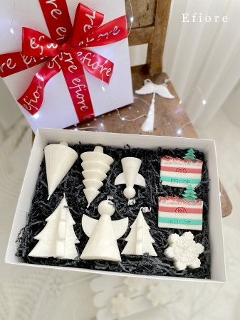 Vánoční dárkový maxi box dekoračních mýdel se stromečkem a svíček