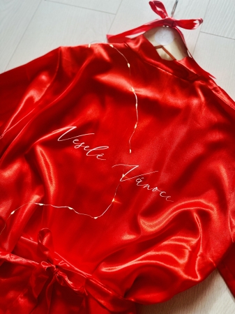 Vánoční saténový červený župánek