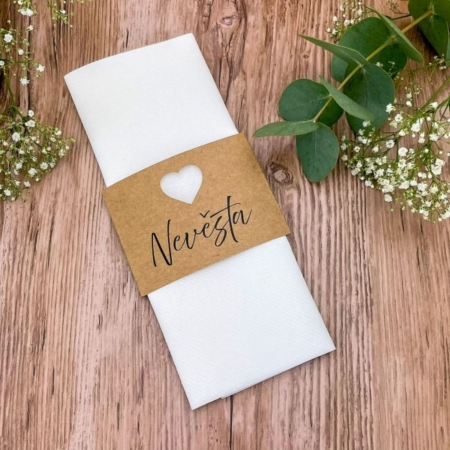 Jmenovky Manžeta na ubrousek se srdíčkem