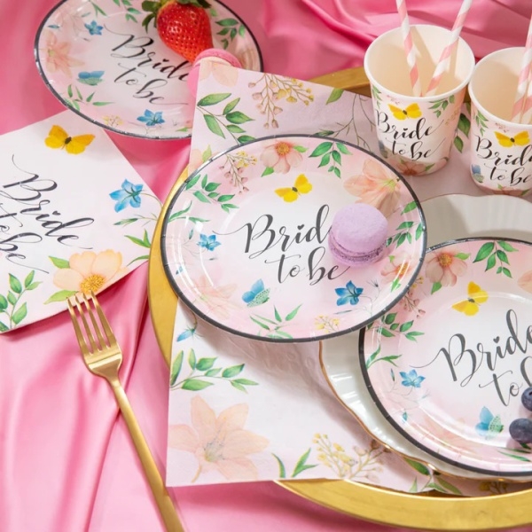 Talířky papírové Bride to be Flowers
