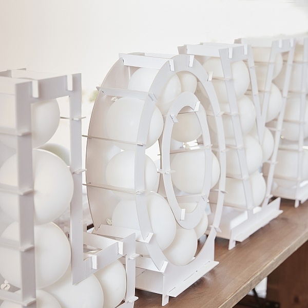 Balónková dekorace - stojan ve tvaru LOVE výška