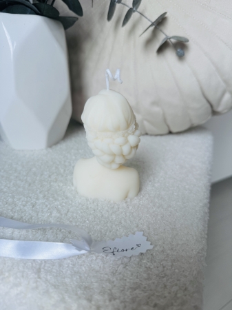 Žena s krajkou sójová svíčka