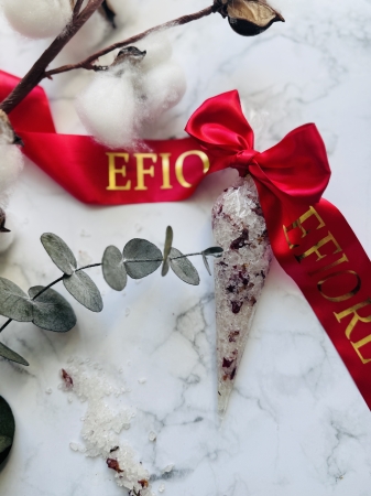 Koupelová sůl s plátky růže bílá