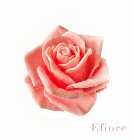 Dárkové balení tří mýdlových květů růže - červené, lososové světlé a tmavé