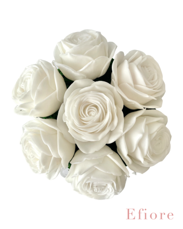 Mýdlová kytice bílých růží Princess ve vysokém růžovém květinovém boxu (střední velikost)
