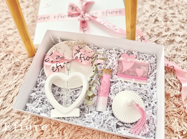 Valentýnský dárkový dekorační box 